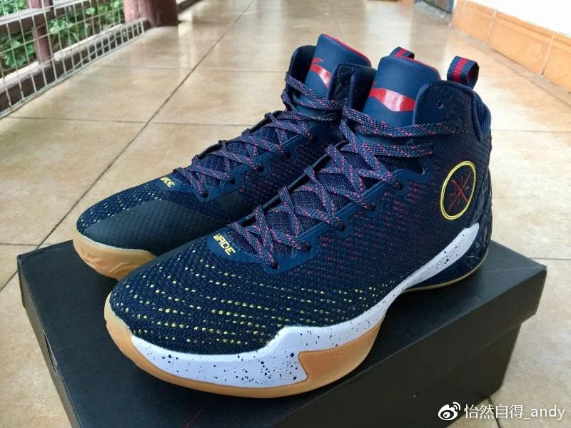 篮球双球训练要注意什么_0